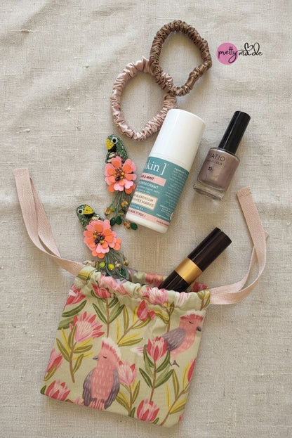 pretty-made-galah-small-bag-contents-flatlay